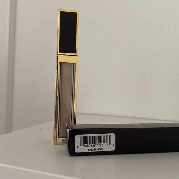 Tom ford Shade & Illuminate Concealer #ONE BLANC - Picture 5 of 5